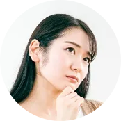 悩んでいる女性